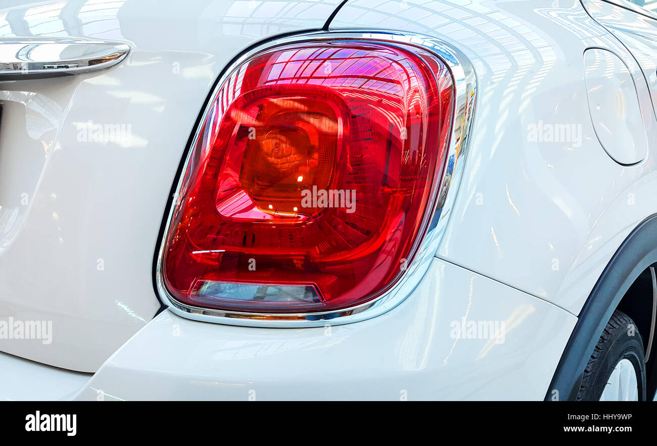 Rücklicht eines modernen Luxus-Autos, Auto Rücklicht Sport Auto detail Stockfoto