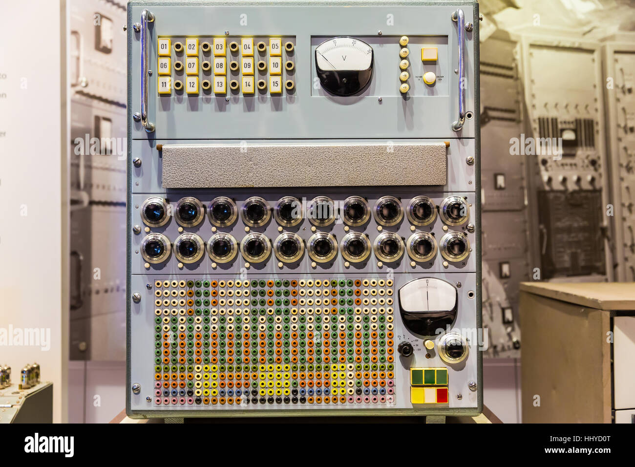 Panel des alten Rechenmaschine Stockfoto