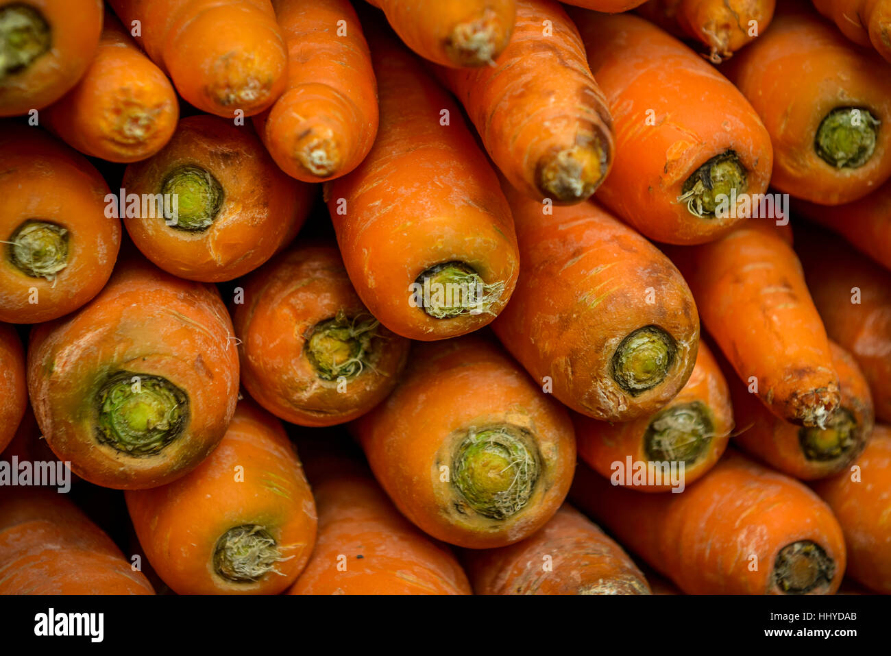 Nahaufnahme von einem Haufen von orange Karotten Stockfoto