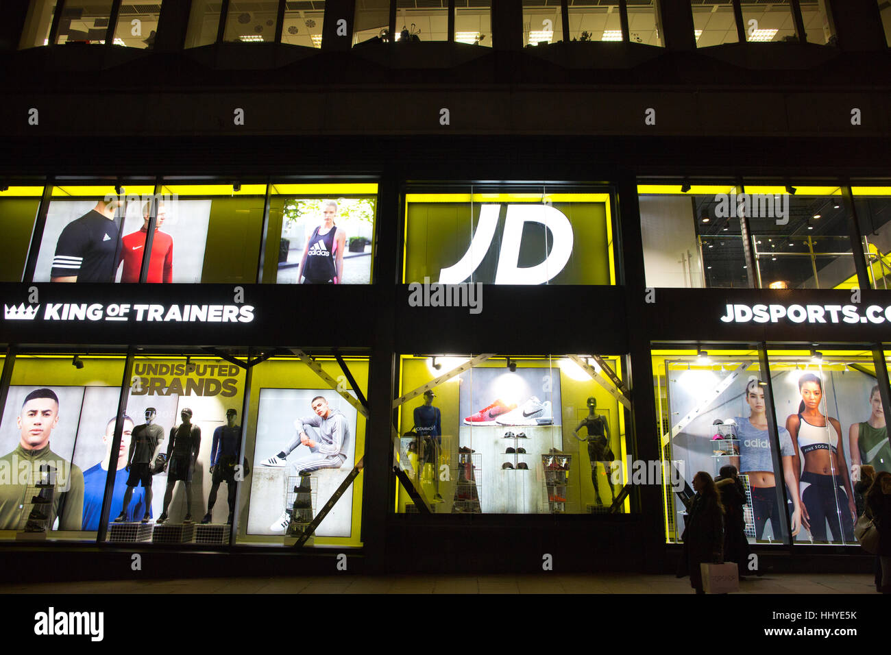 JD Sports Fashion plc, besser bekannt als nur JD Sport High Street Fashion-Retailer, Oxford Street, London, England, Vereinigtes Königreich. Stockfoto