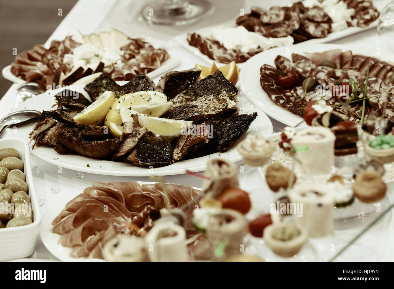 Schwedischen Tisch, geringe Schärfentiefe Hinweis dekoriert Stockfoto
