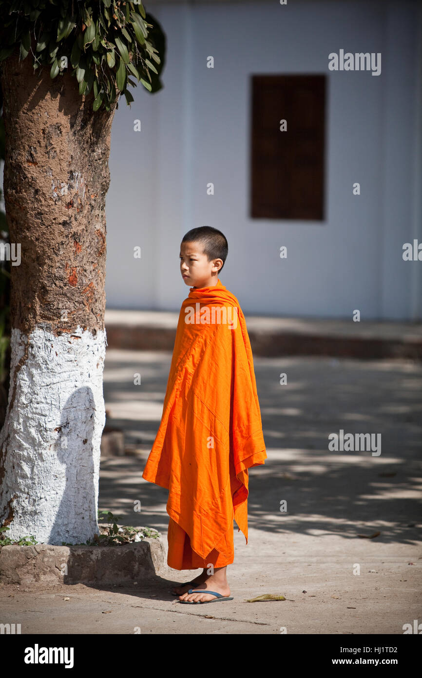Junger Mönch aus Laos Stockfoto
