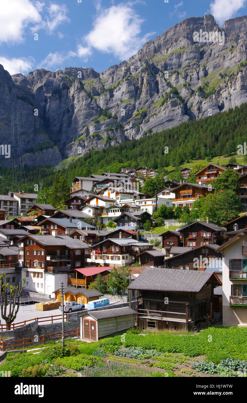 Leuckerbad - Schweizer Dorf in den Bergen Stockfoto
