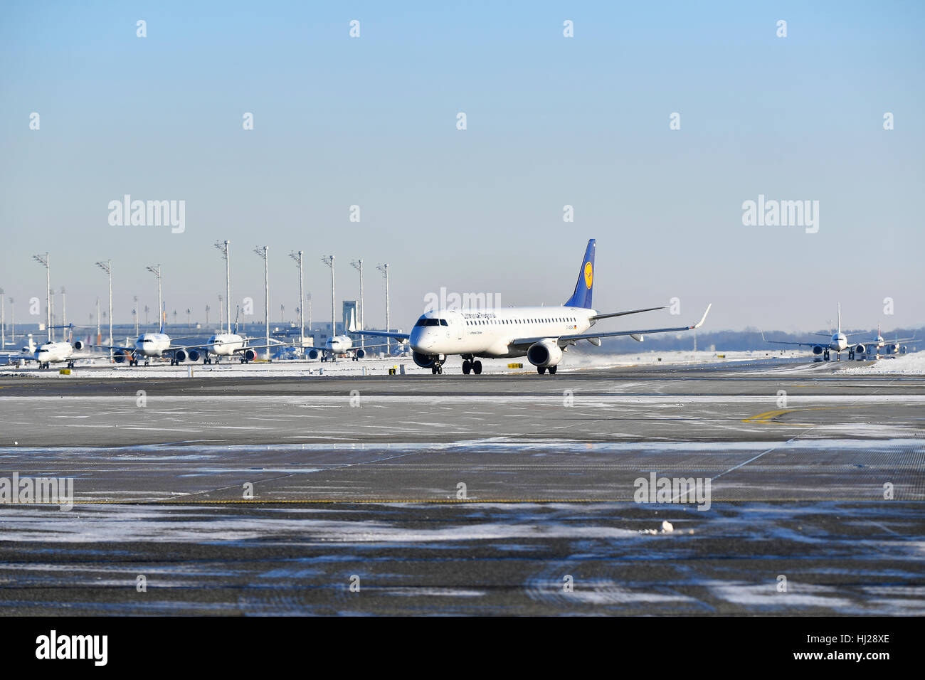 Lufthansa Regional und CityLine, Stadt-Linie, LH, Embraer, 195, Flugzeuge, Flugzeug, Flugzeug, Stockfoto