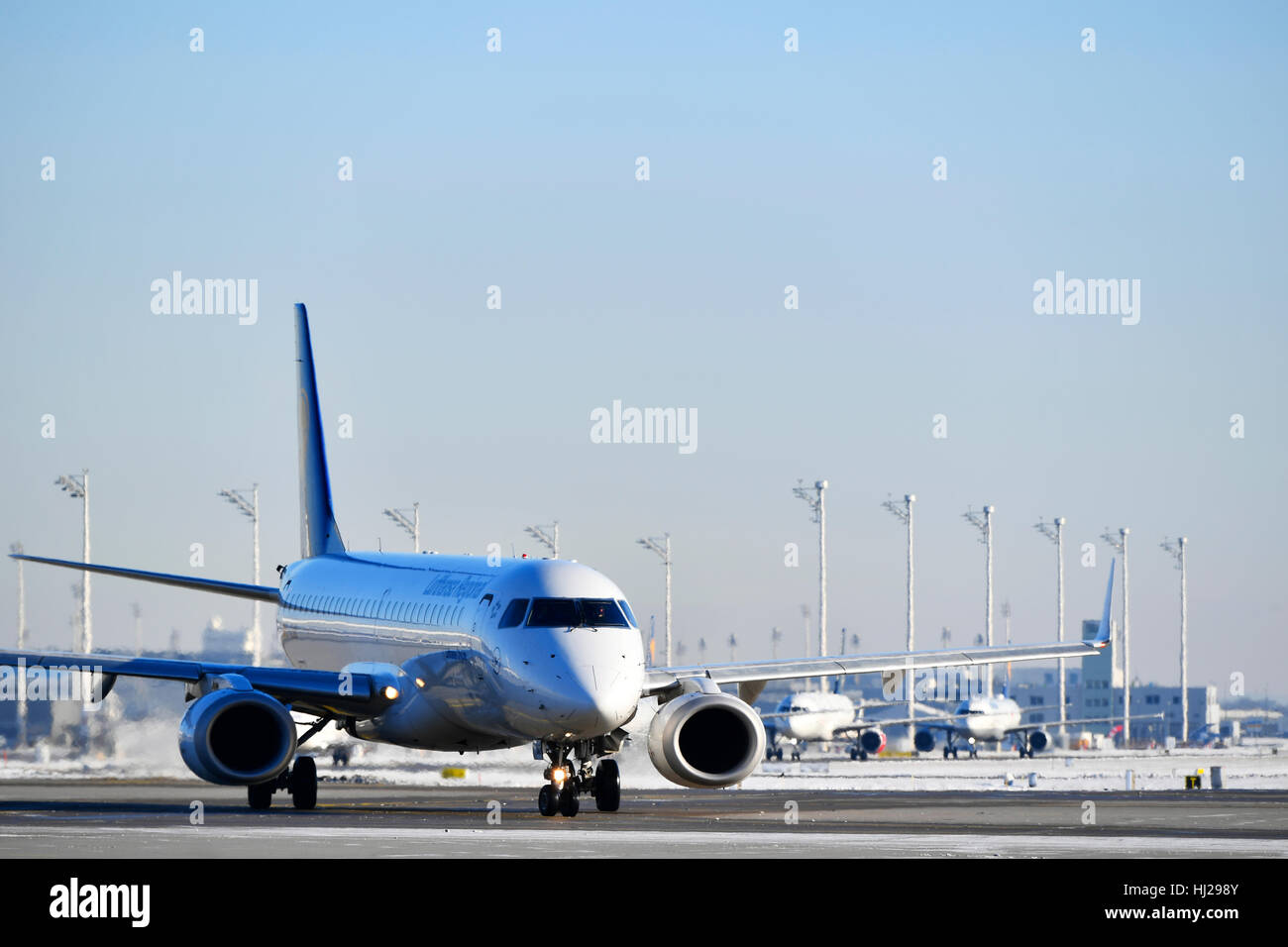 Lufthansa Regional und CityLine, Stadt-Linie, LH, Embraer, 195, Flugzeuge, Flugzeug, Flugzeug, Stockfoto