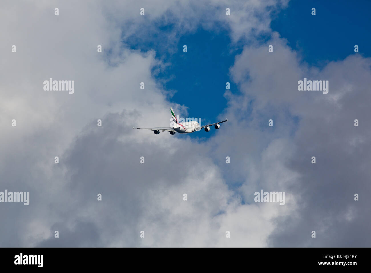 A380-Flugzeuge im Himmel Stockfoto