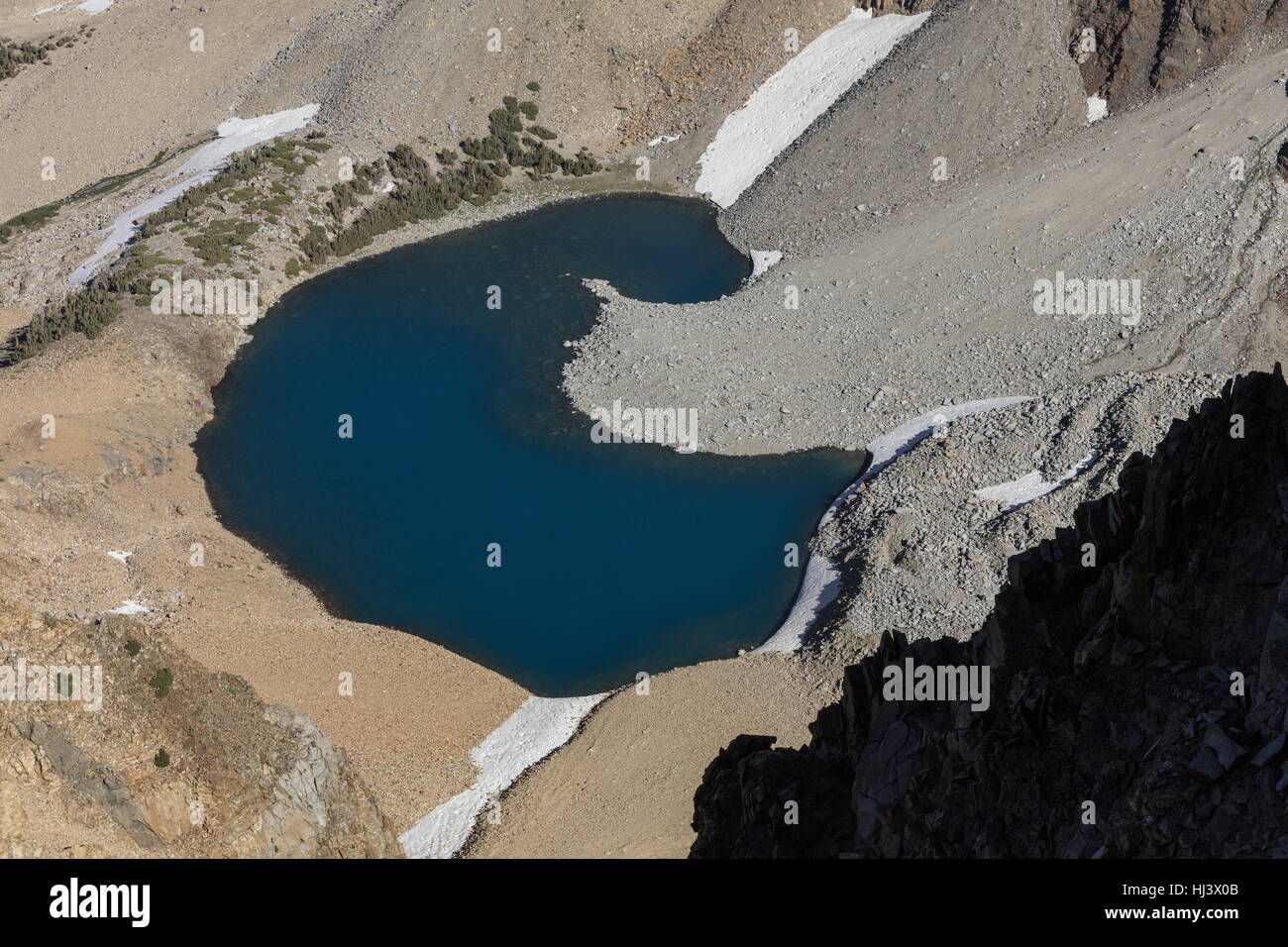 Niere Lake, Mono County, östliche Sierra Nevada, von Dana Plateau gesehen. Kalifornien. Stockfoto