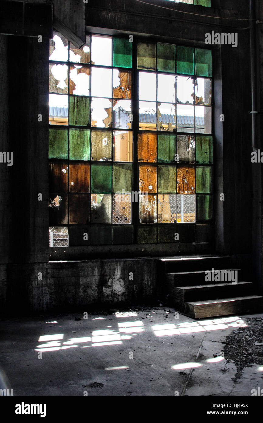 Stufen führen zu einer alten Laderampe auf die Albuquerque Rangierbahnhöfen, ehemalige Atchison, Topeka und Santa Fe Rangierbahnhöfen Komplex Stockfoto