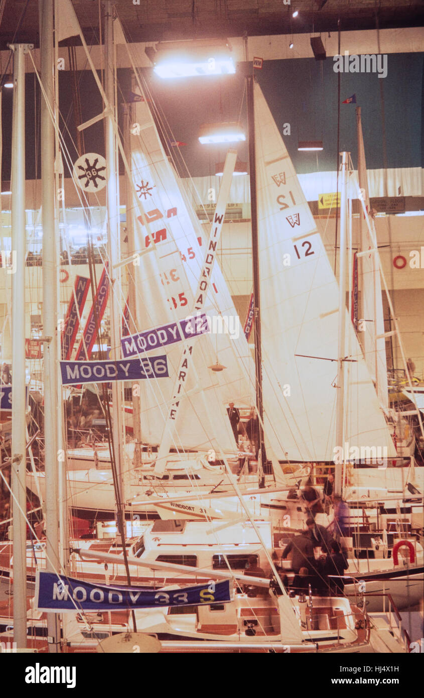 Archiv Bild der London Boat Show, Earls Court, 1980 mit Moody Yachten Stockfoto