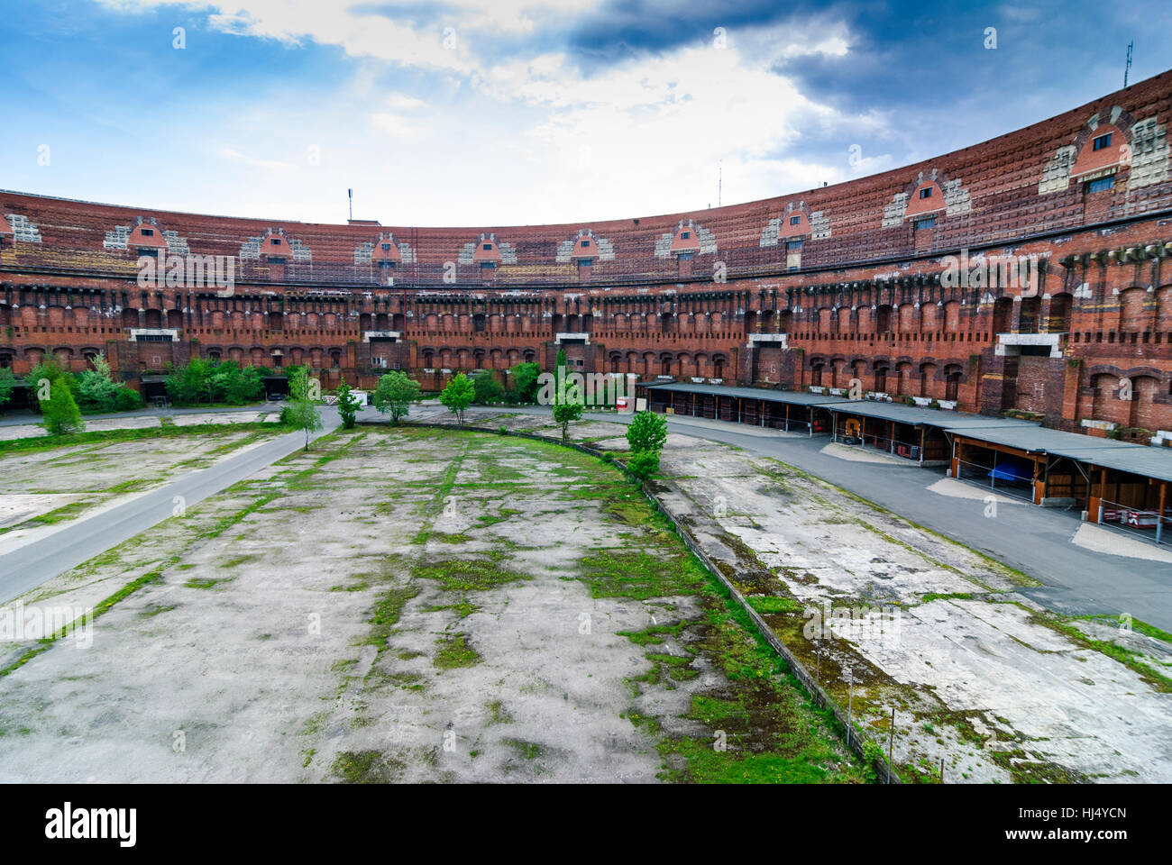 Nürnberg, Nürnberg: Kongresshalle (Kongresshalle) mit Dokumentationszentrum Reichsparteitagsgelände (NSDAP Rallye Gelände), Mittelfranken, M Stockfoto