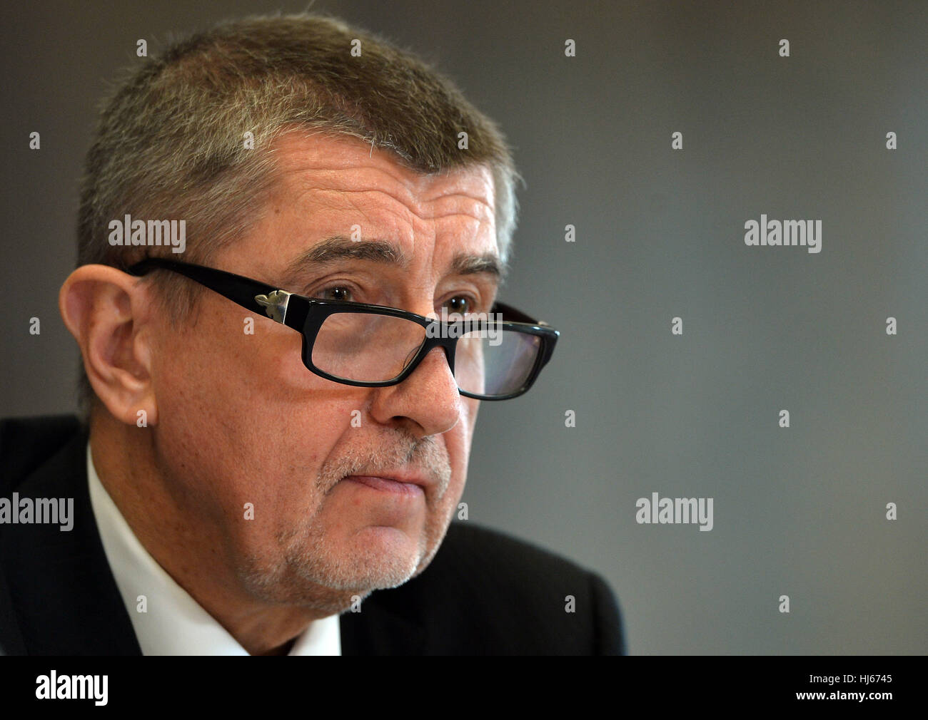 Tschechische Vizepremierminister und Finanzminister Andrej Babis, Fotos, Pläne, sich seine Beziehung zu der Agrofert Holding Anfang Februar sagte er CTK gleichzeitig die Zollbeamten in Jiloviste heute auf Donnerstag, 26. Januar 2017, fügte hinzu, dass das neue Gesetz, das ihn zwingt, aufgeben Agrofert verfassungsfeindliche. (CTK Foto/Katerina Sulova) Stockfoto