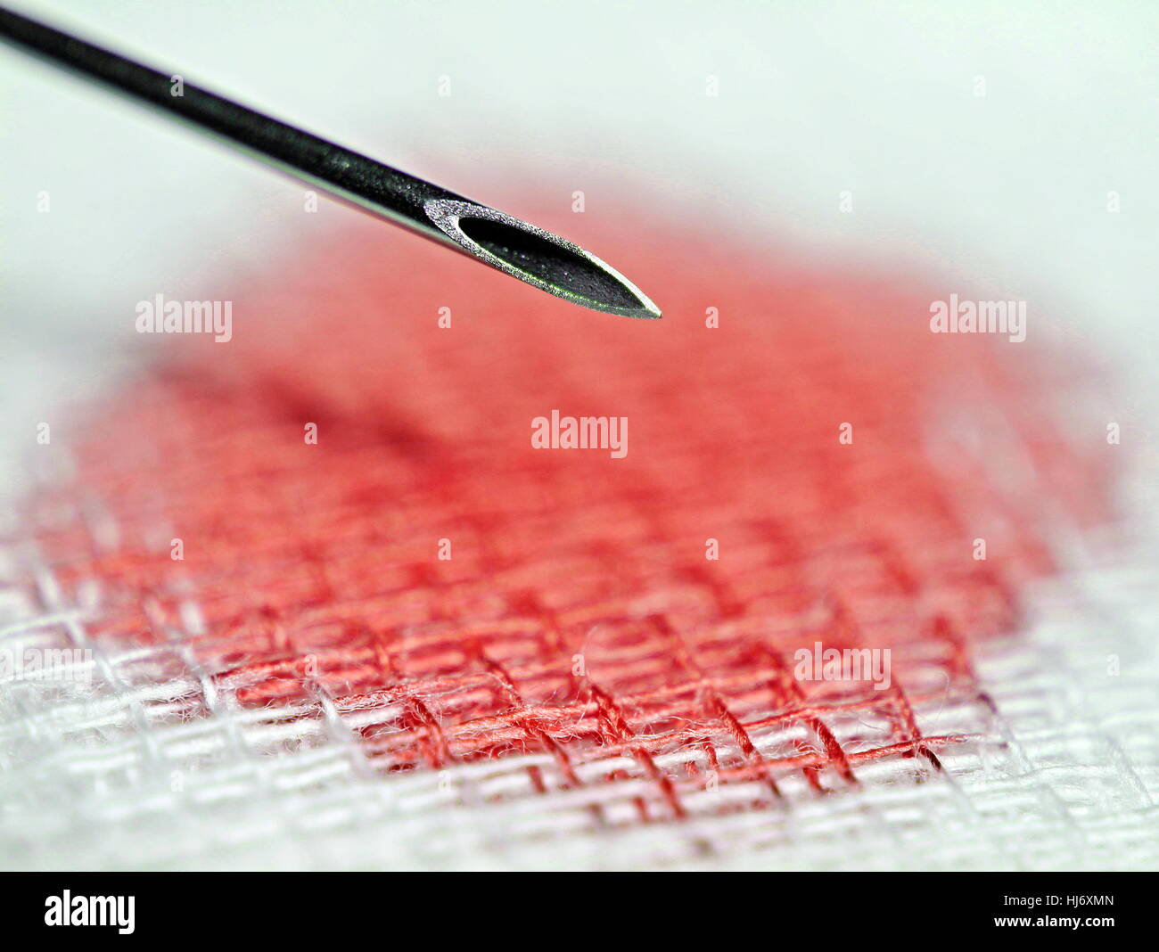 Makroaufnahme einer Spritzennadel 20g Stockfoto