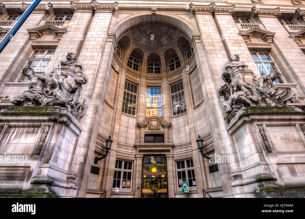 London, UK - 11. Januar 2017: Der Eingang des Gebäudes am Imperial College London Royal School of Mines Stockfoto