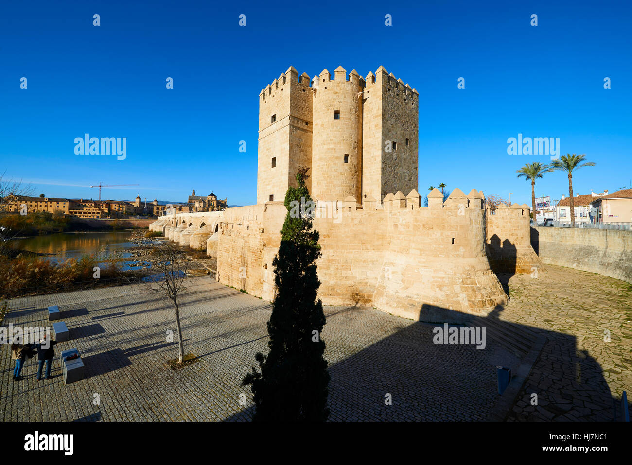 Torre de Calahorra, Calahorra Turm am sonnigen Tag, Córdoba, Andalusien, Spanien, Europa Stockfoto