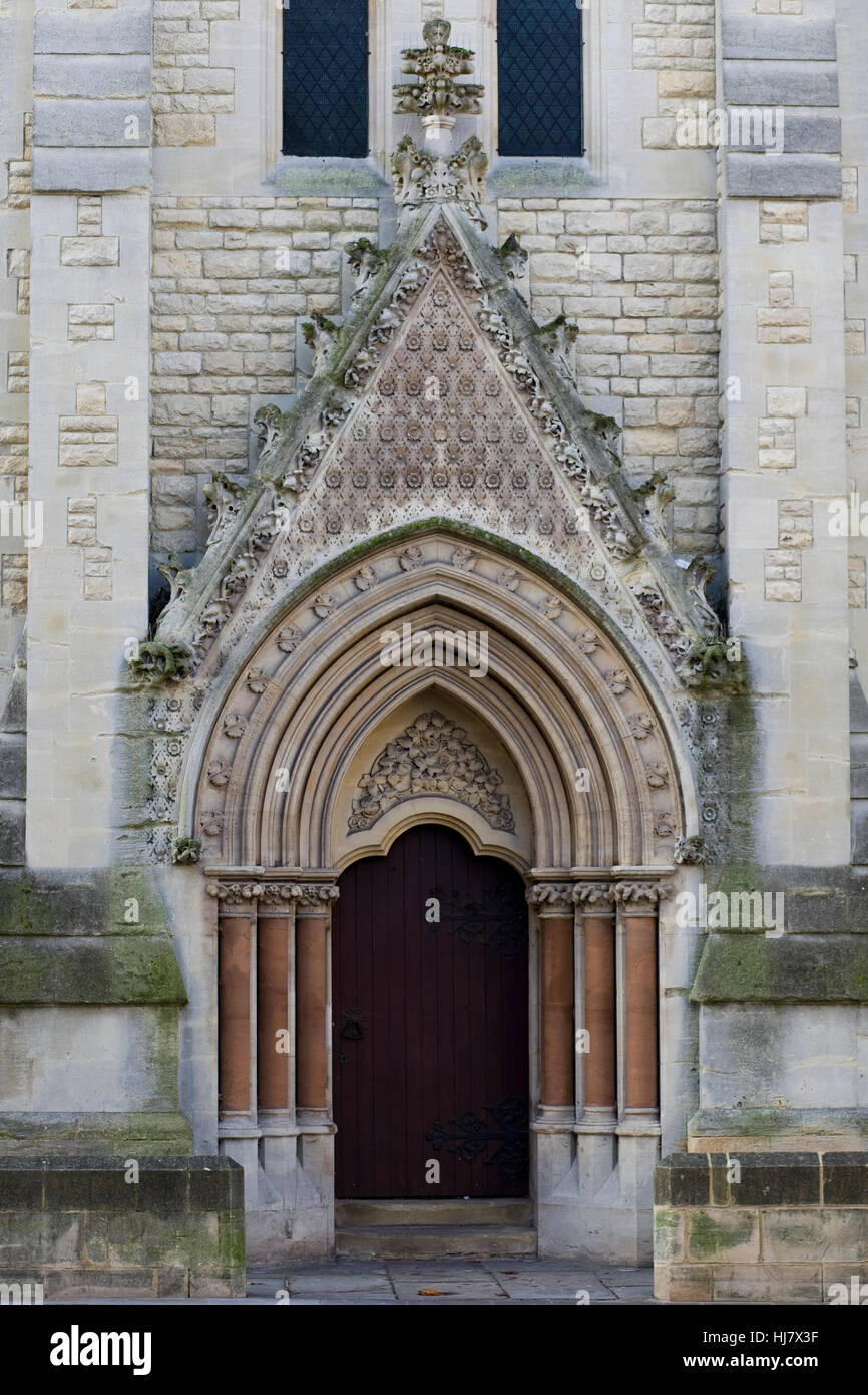 Dekorative Eingang zu einer Kirche Stockfoto