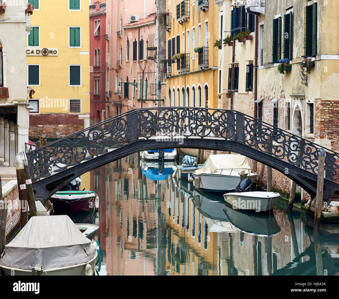 Kanal und Street Szene in Venedig, Italien Stockfoto