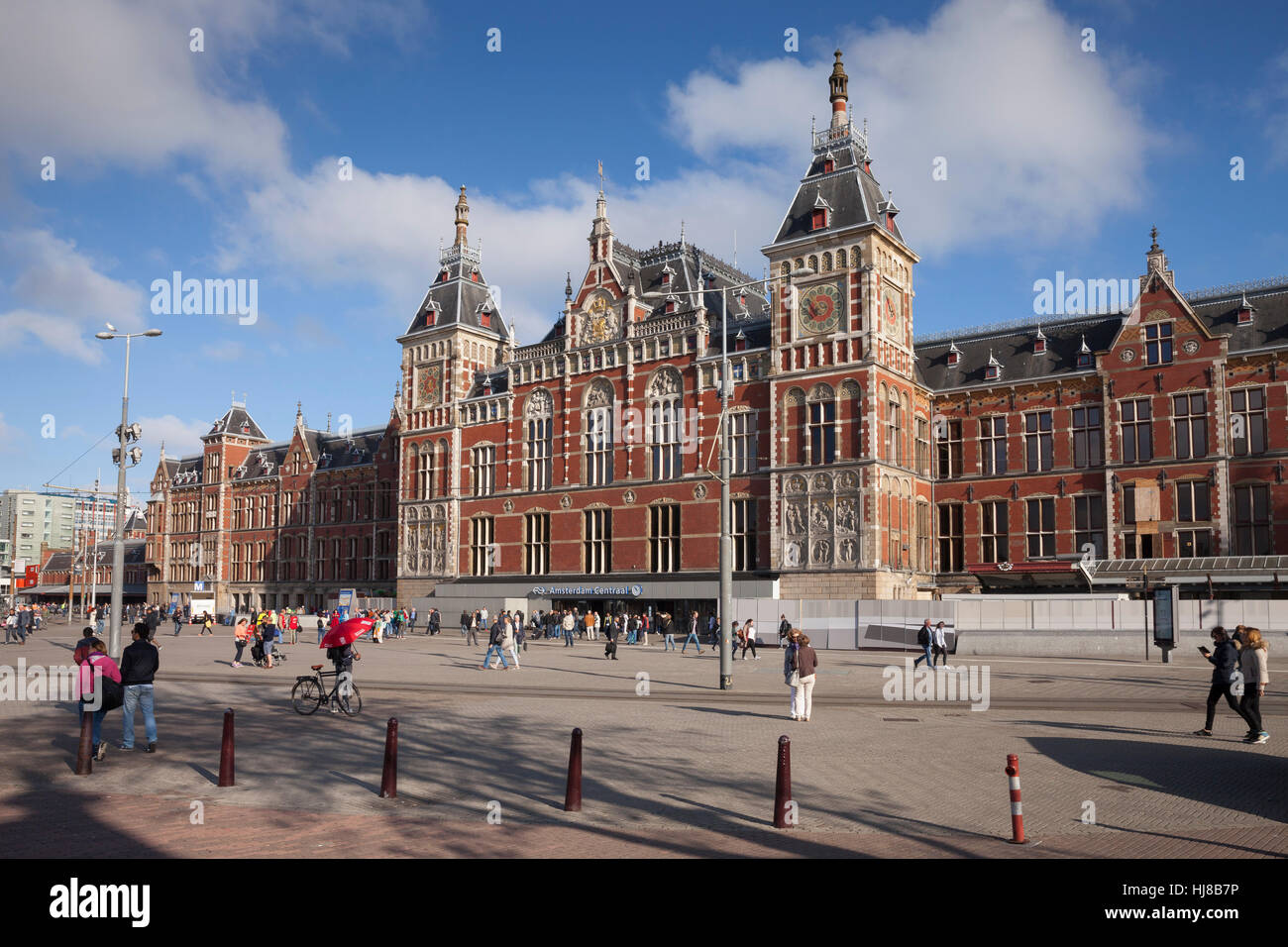Bahnhof amsterdam centraal -Fotos und -Bildmaterial in hoher Auflösung