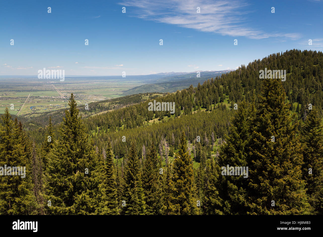 Die Stadt Victor, Idaho in Teton Tal unterhalb der Snake River Berge eingebettet. Caribou Targhee National Forest, Wyoming Stockfoto