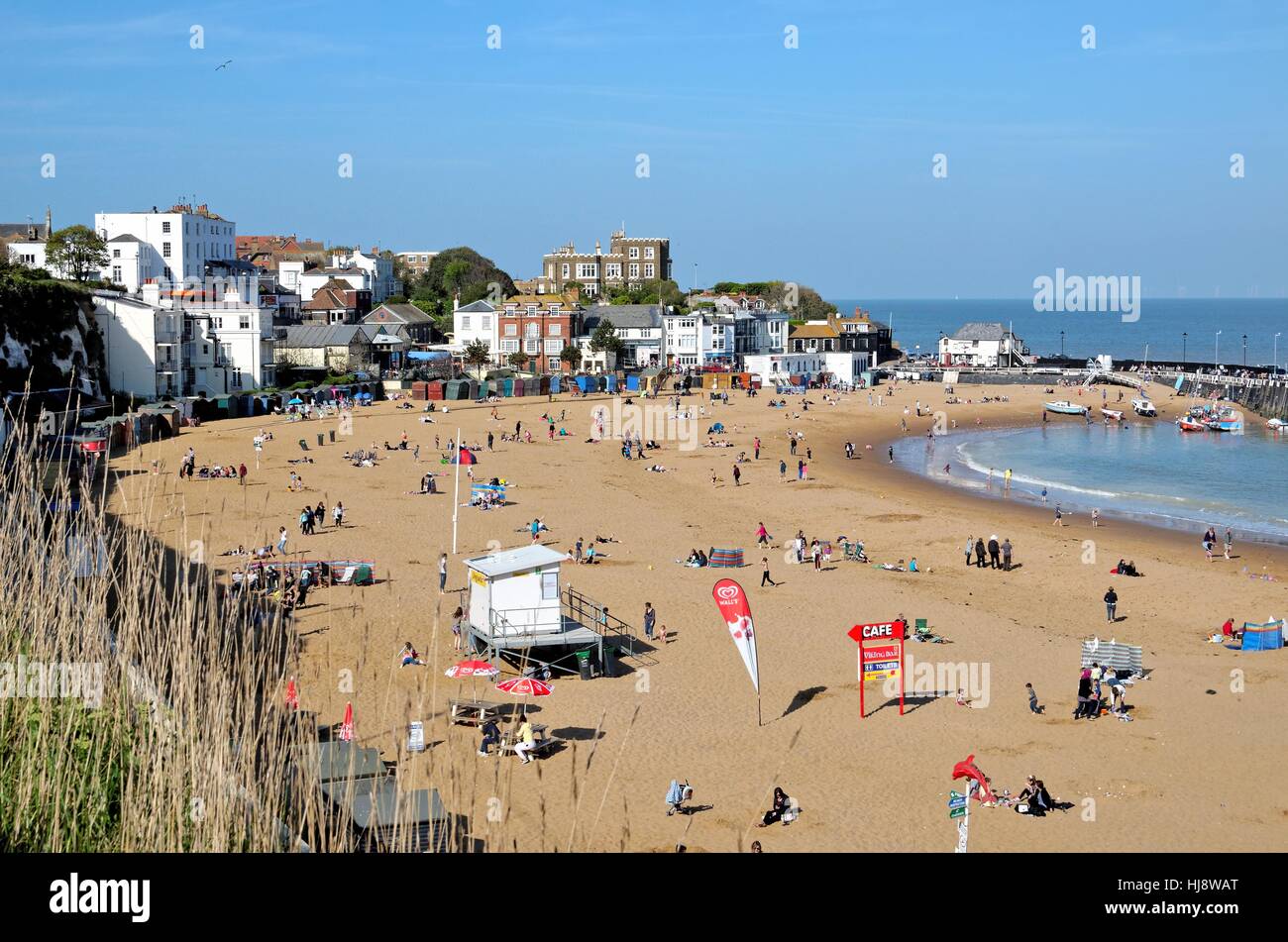 Strand und Meer in Broadstairs Kent UK Stockfoto