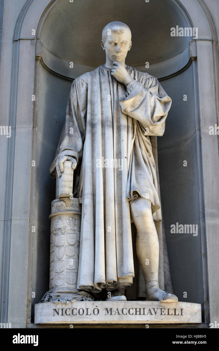 Florenz. Italien. Statue von Niccolò Machiavelli (1469-1527), Galerie der Uffizien. Stockfoto