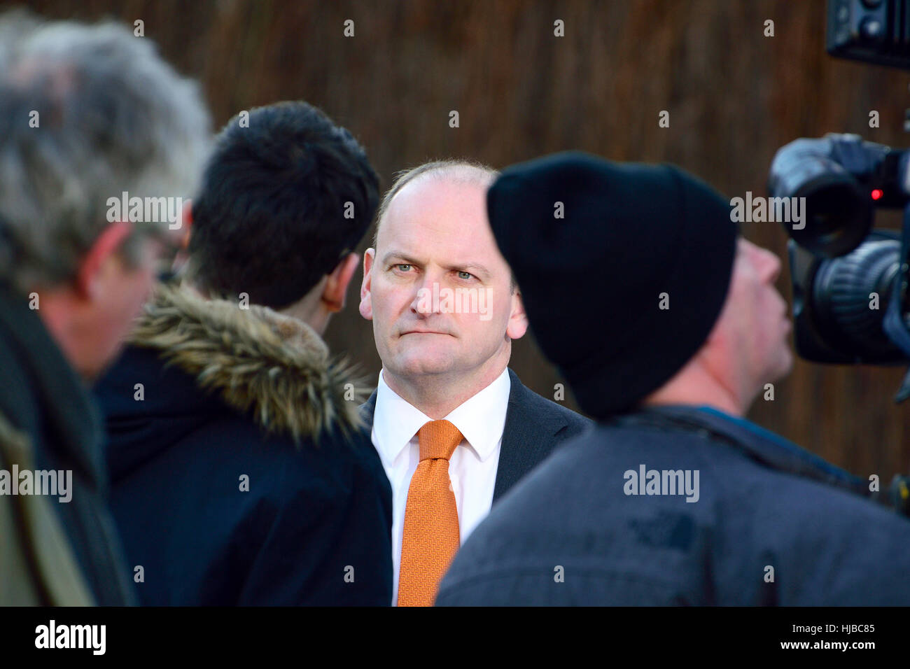 Douglas Carswell MP (UKIP: Clacton) wird am College Green, Westmnster, interviewt, nachdem Theresa Mays Brexit Rede, 17. Januar 2017 Stockfoto