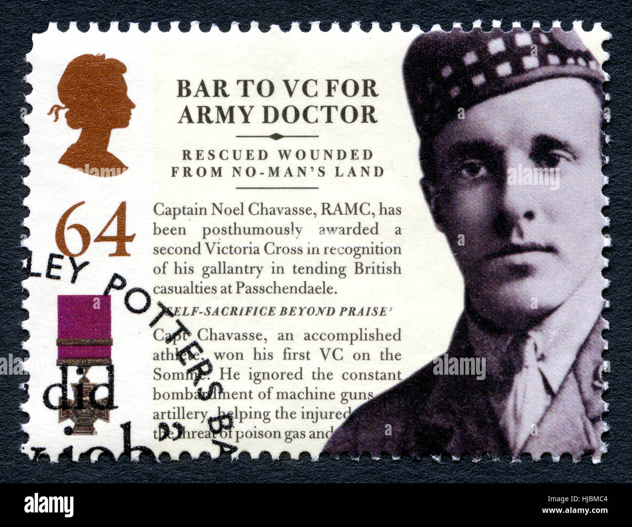 Großbritannien - CIRCA 2006: Eine gebrauchte Briefmarke aus dem Vereinigten Königreich, feiert die Heldentaten von Captain Noel Chavasse, zwei Meda Victoria-Kreuz ausgezeichnet wurde Stockfoto