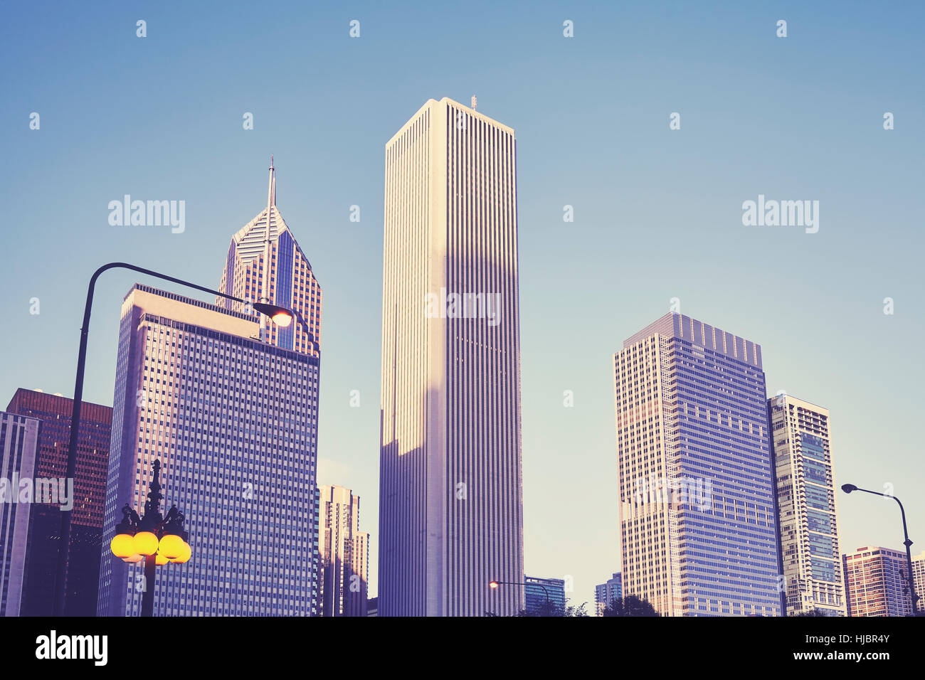Farbe getönt Wolkenkratzer in der Innenstadt von Chicago, USA. Stockfoto