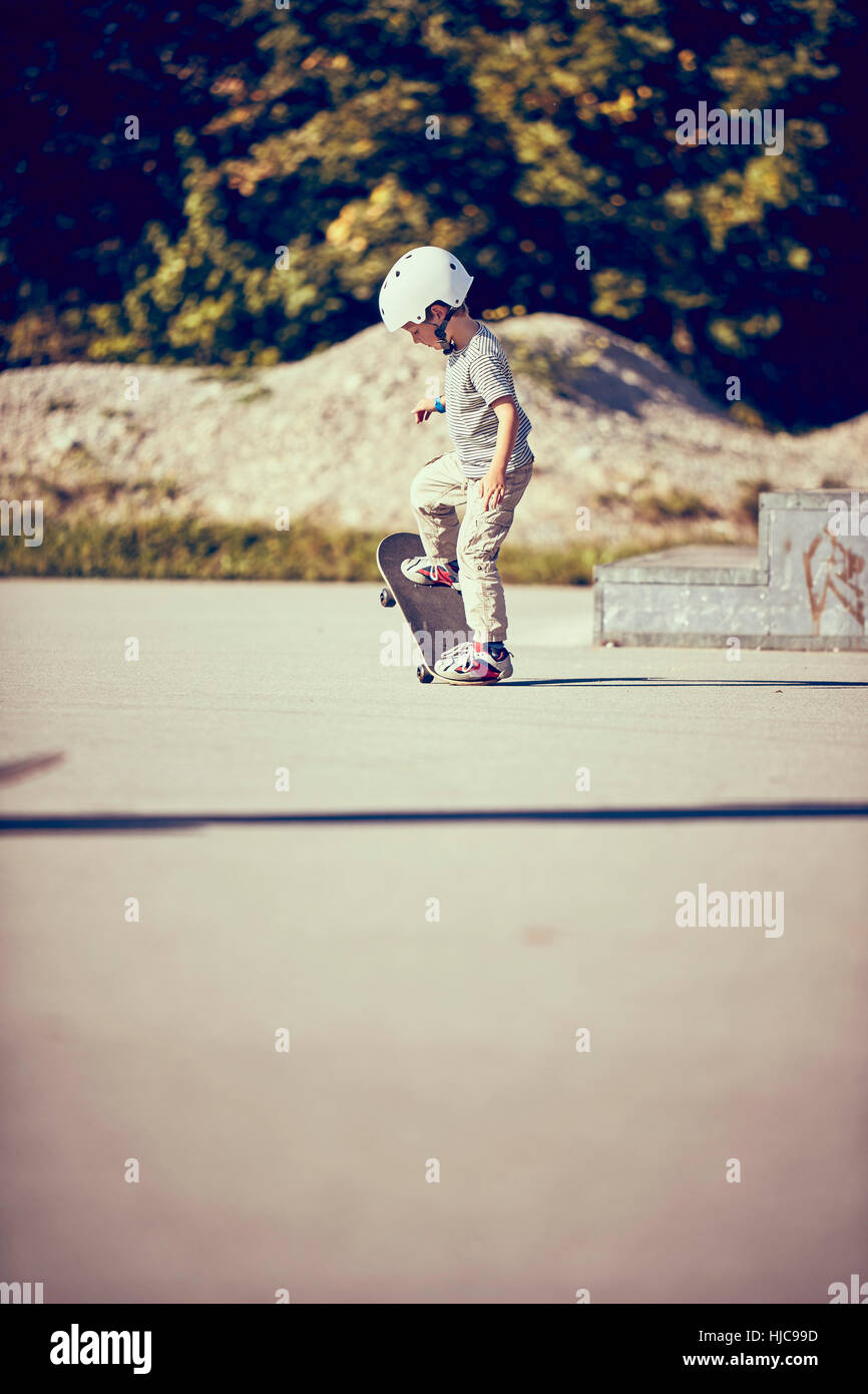 Junge Skateboard park Stockfoto