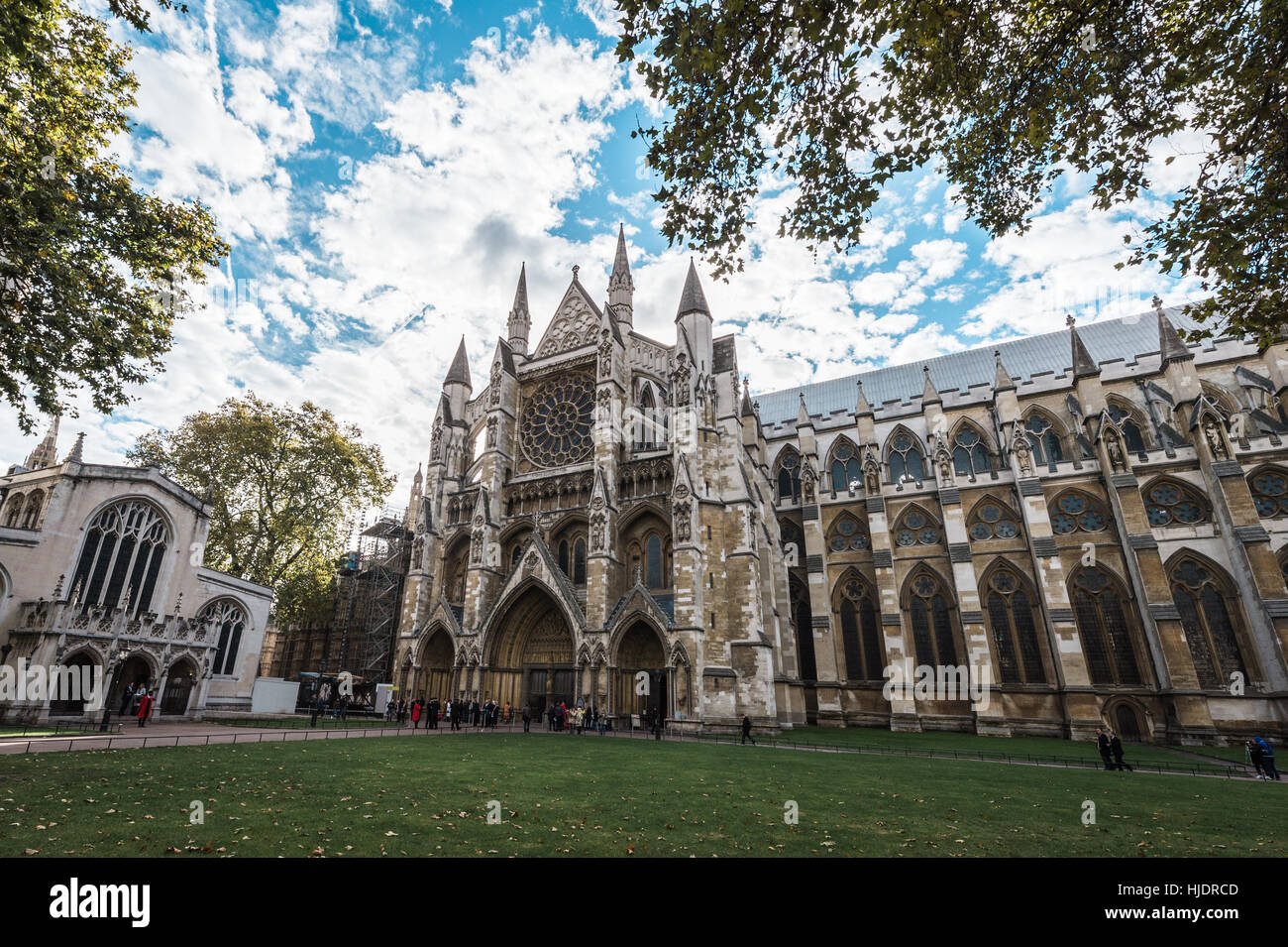 London, Vereinigtes Königreich - 18. Oktober 2016: Menschen sind Westminster Abbey in London, Vereinigtes Königreich besuchen Stockfoto