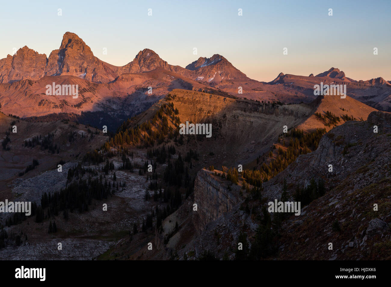 Der Grand Teton erhebt sich über Mount Owen, der mittleren Teton und den Süden Teton. Targhee National Forest, Wyoming Stockfoto