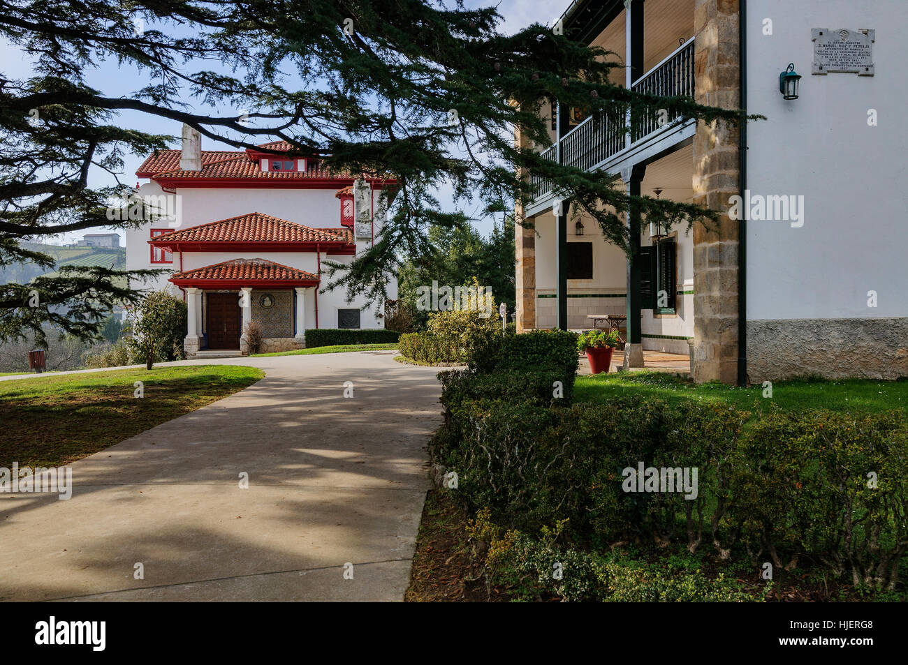 La Casuca, wo Don Manuel Rioz y Pedraja geboren wurde, heute ein Museum in der Siedlung der Marquis Valdecilla, Kantabrien, Spanien. Stockfoto