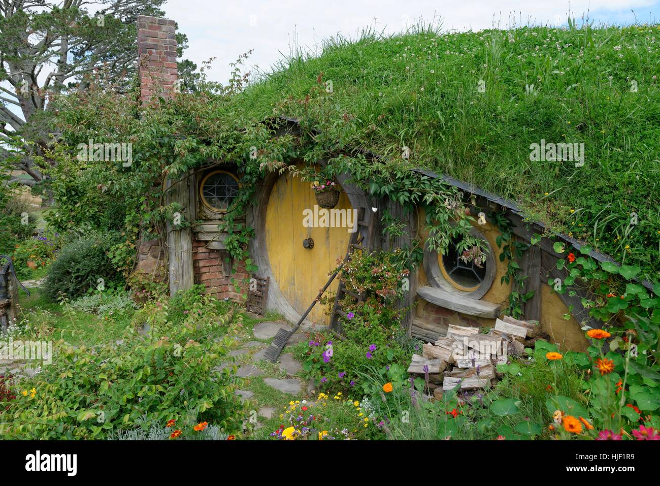 Neuseeland Mystische Neuseeland Muhle Ferienhaus Mystik Landschaft Landschaft Stockfotografie Alamy