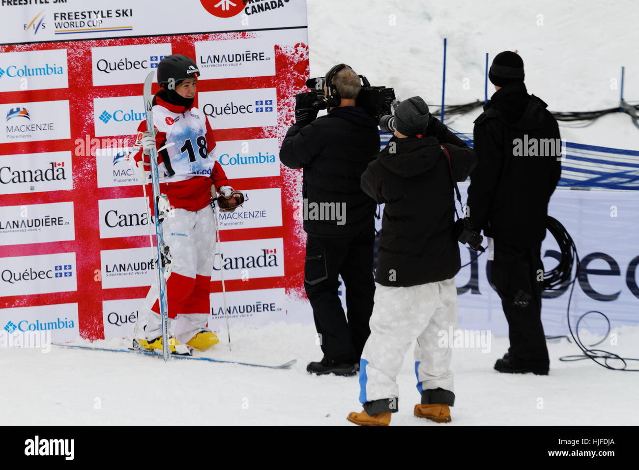 Alex-Anne Gagnon posiert für die Medien bei der FIS Freestyle Ski Welt Cup 2017 Buckelpiste bei Val Saint-Come, Quebec. 21. Januar 2017 Stockfoto