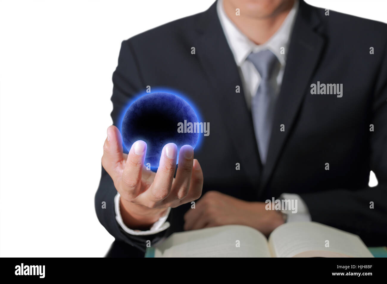 Business Mann Hand halten die blaue Erde alles Konzept machen können. Stockfoto