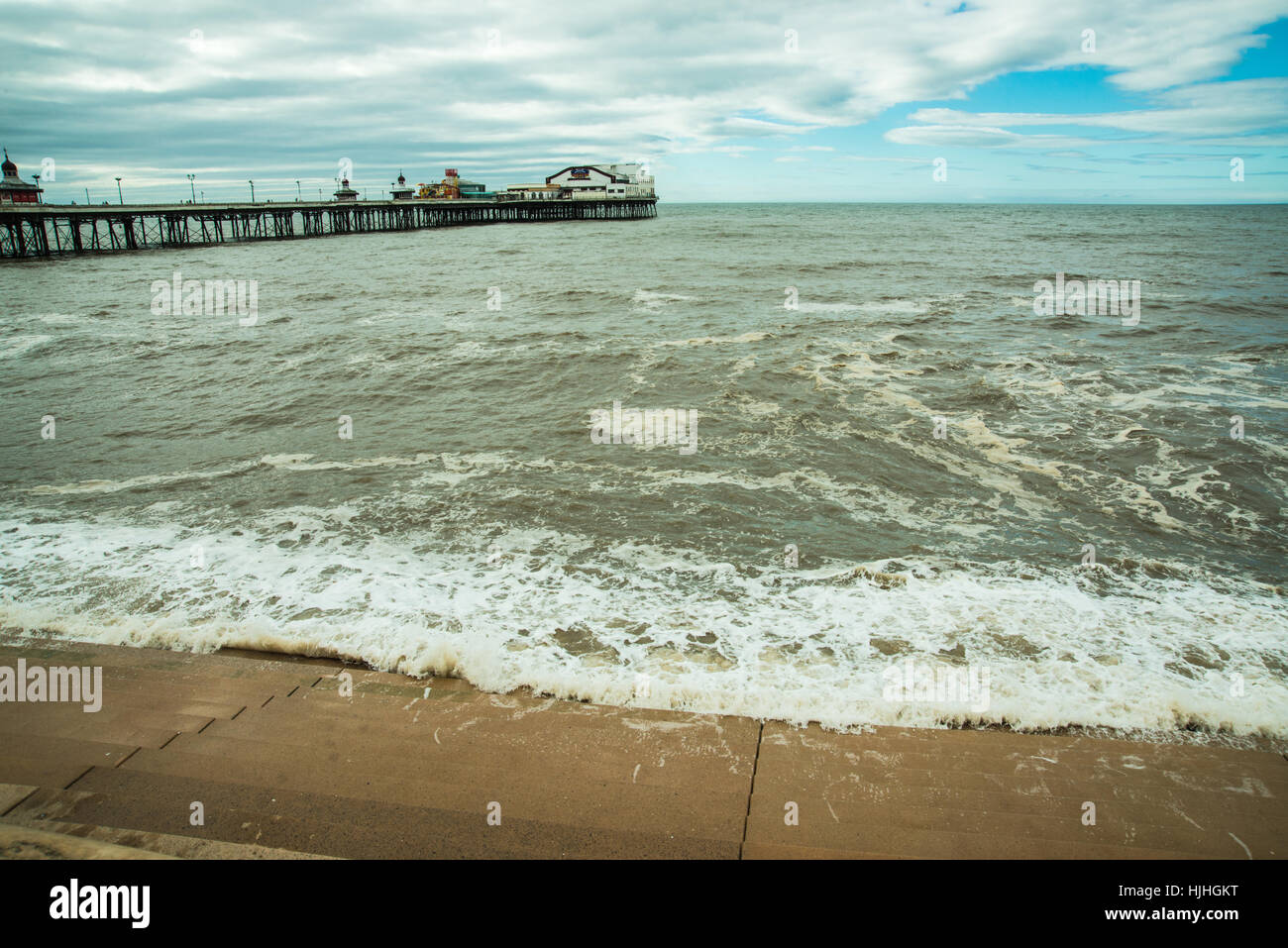 cool am Meer Blackpool Ray Boswell Stockfoto