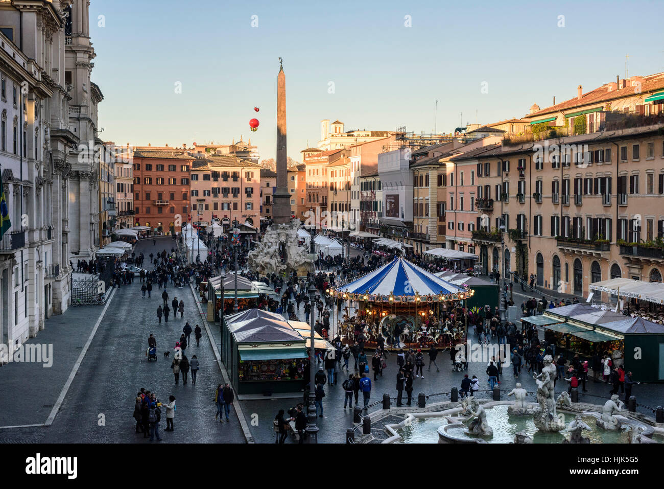 Rom. Italien. Weihnachtsmarkt auf der Piazza Navona (Mercatino di Natale della Befana). Stockfoto