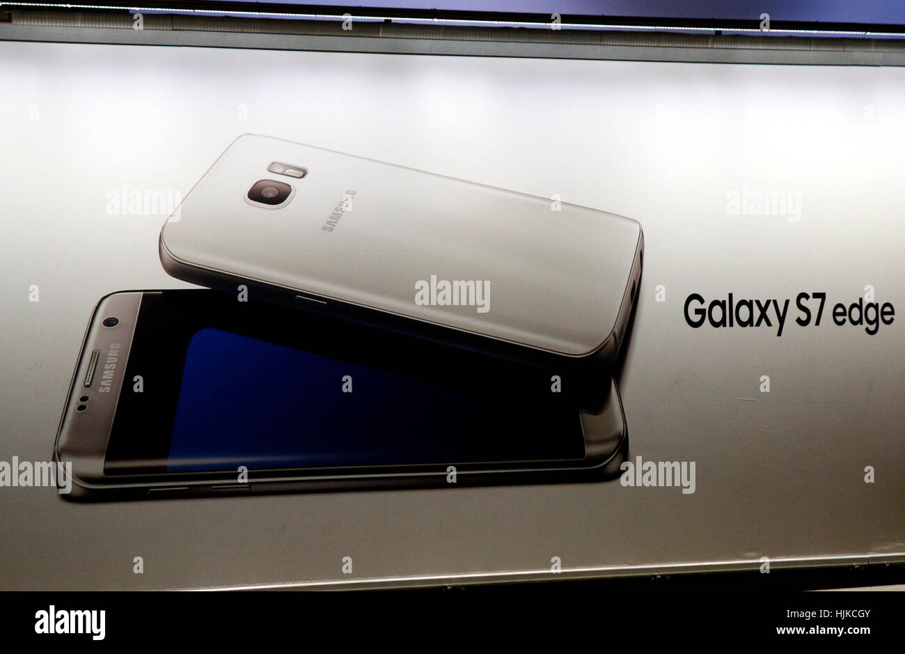 Werbung Fuer Das Smartphone "Samsung Galaxy S7 / S7 Edge", Berlin. Stockfoto