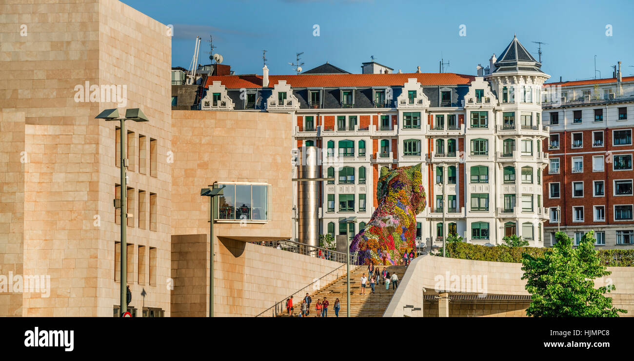 Der Welpe, Jeff Koons Artwork, Guggenheim Museum Bilbao, Museum für moderne und zeitgenössische Kunst, Architekt Frank Gehry, Bilbao, Baskenland, Sp Stockfoto