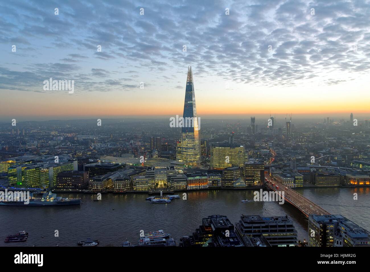 Hohen Aussichtspunkt von The Shard in der Abenddämmerung, London UK Stockfoto