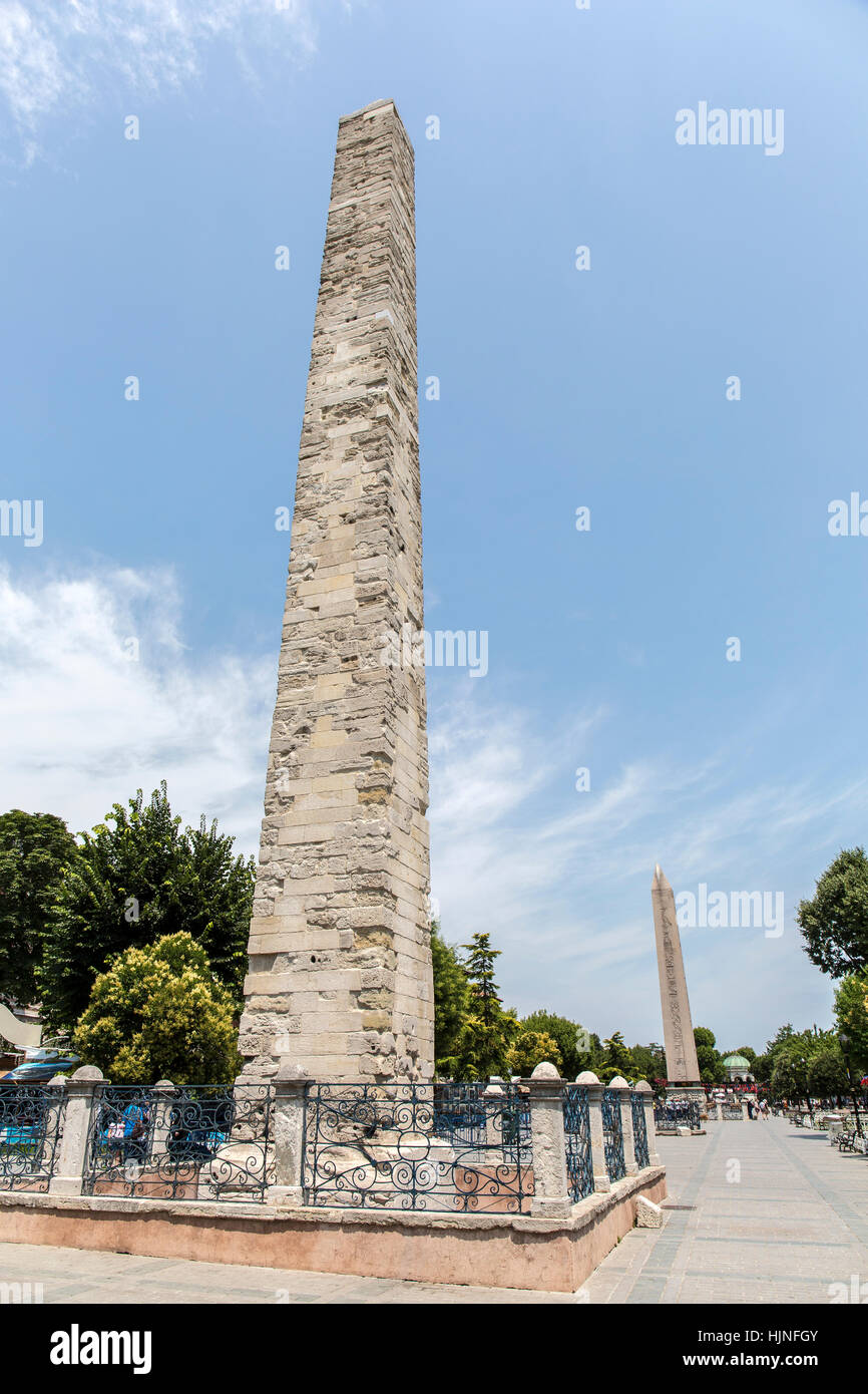 Ummauerten Obelisk in Sultanahmet-Platz (Hippodrom) in Fatih Stadtteil von Istanbul, Türkei. Stockfoto