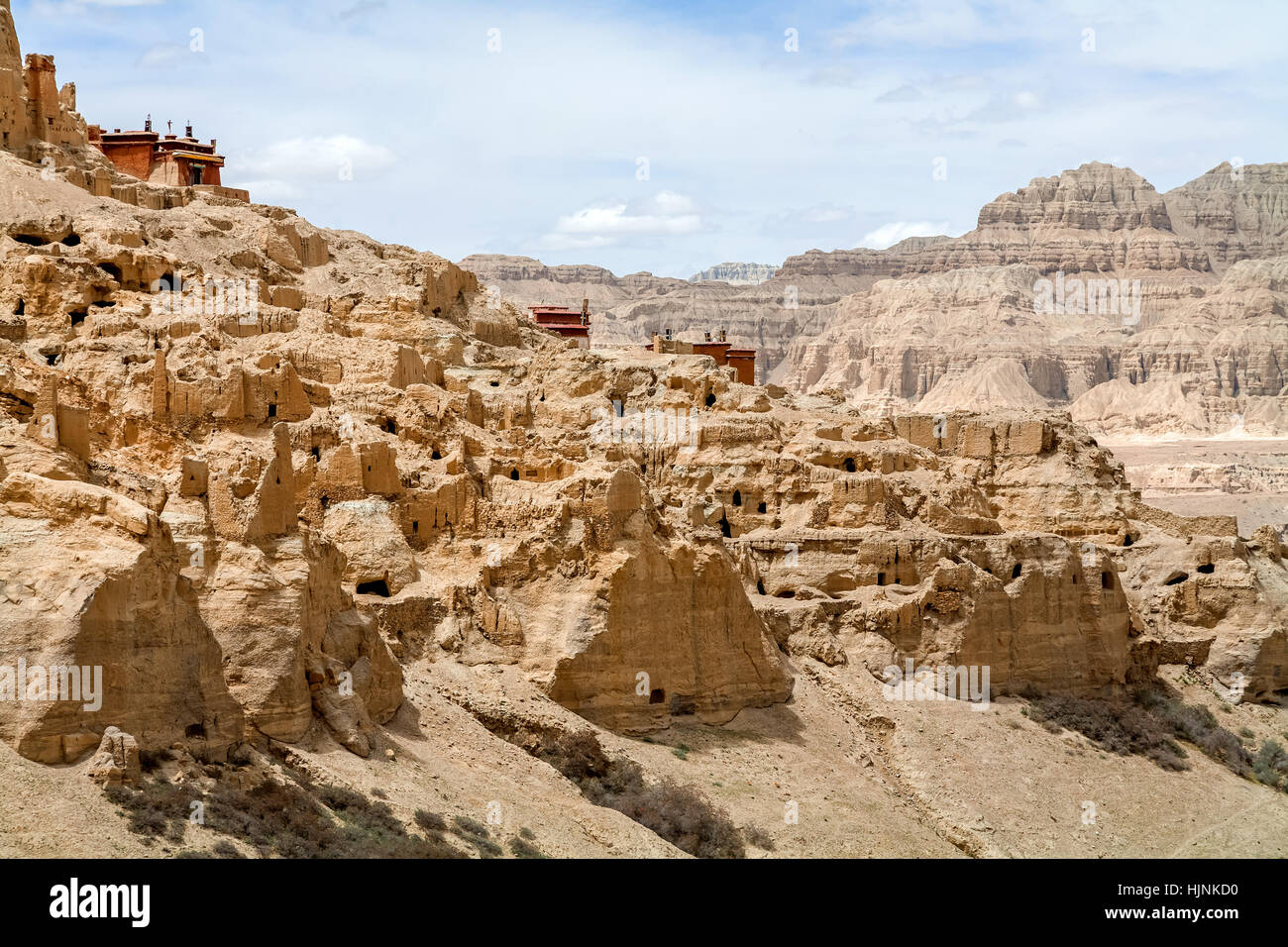 Ruinen von Tsaparang, „verlorene Stadt“, das alte Guge-Königreich in Tibet (es wird angenommen, dass es im frühen 10. Jahrhundert entstanden ist). Tibet. China. Stockfoto