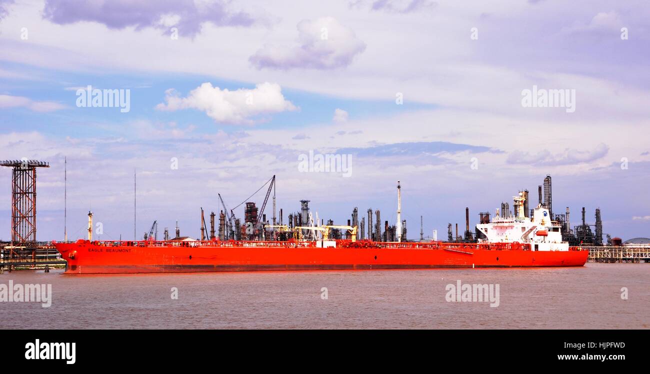 Hafen, Häfen, Frachter, Frachtschiff, Handelsschiff, Stadt, Stadt, Schlacht, Stockfoto