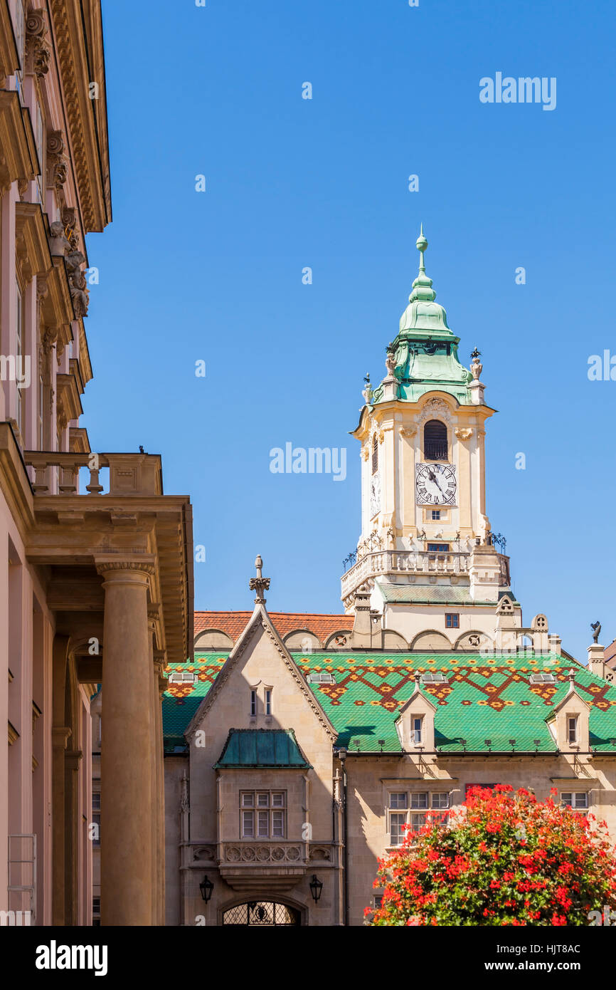 Slowakei, Bratislava, Blick zur Fassade des Primas von Palast und altes Rathaus in der Altstadt Stockfoto