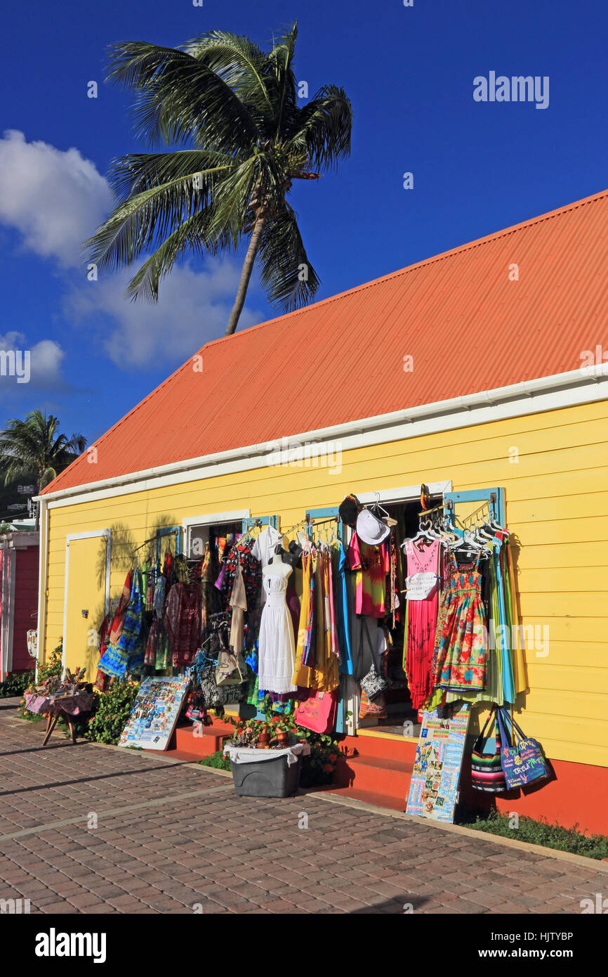 Bunte Kleidung Shop, Road Town, Tortola Stockfoto
