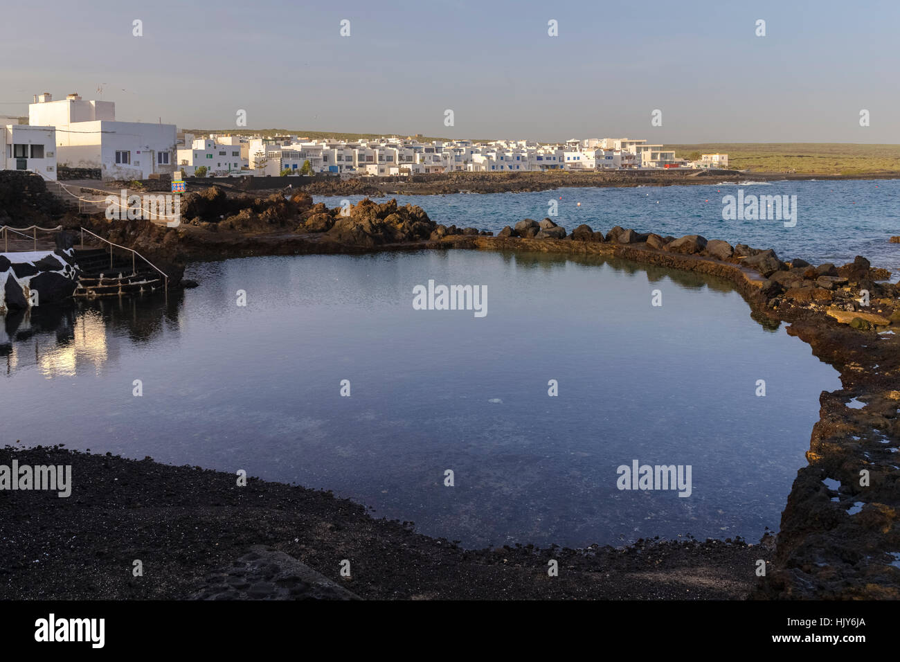 Meerwasserpools, Punta Mujeres, Haria, Lanzarote, Kanarische Inseln, Spanien Stockfoto