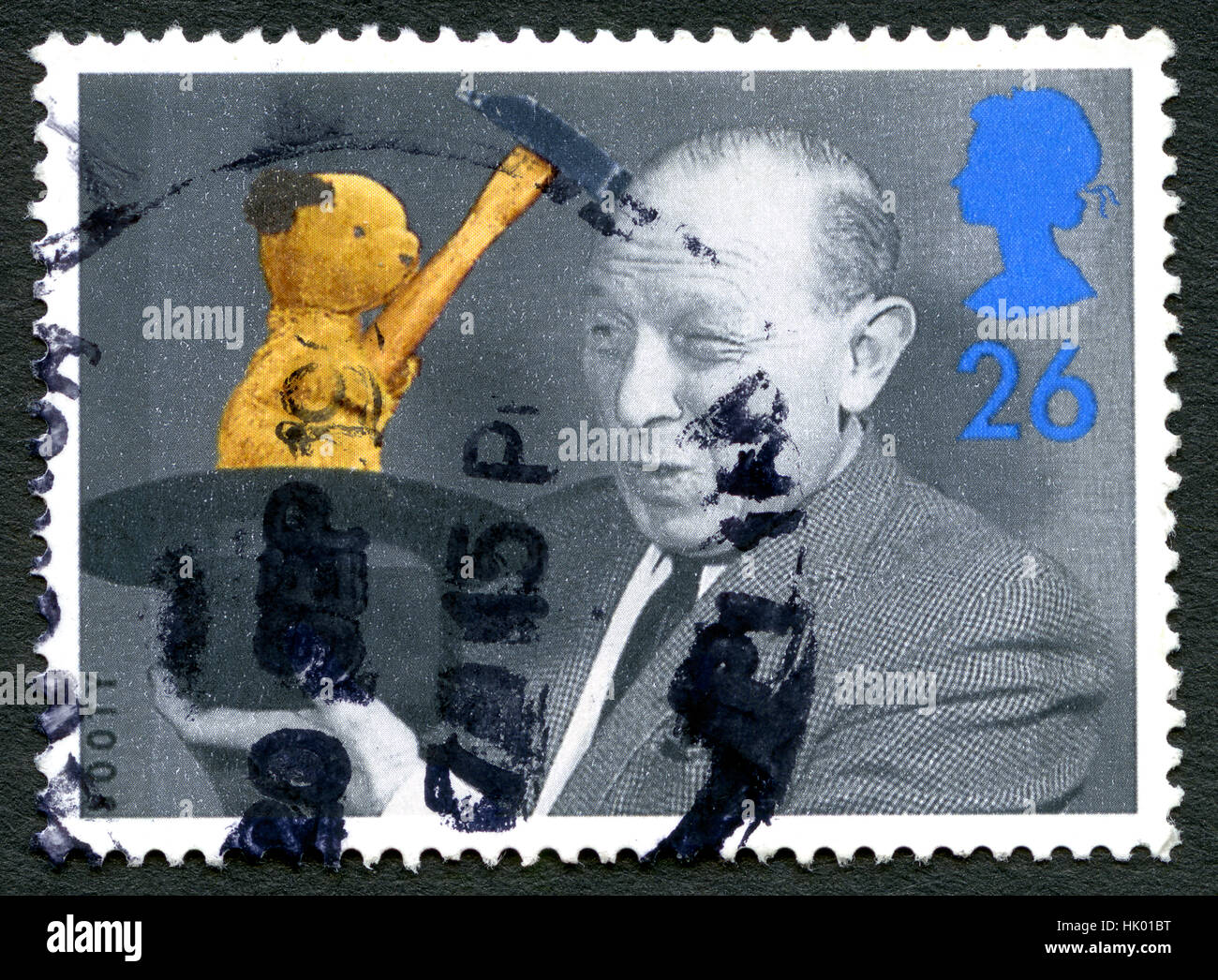 Großbritannien - CIRCA 1996: Eine gebrauchte Briefmarke aus dem Vereinigten Königreich, ein Bild des berühmten Kinder Fernsehen Charakters Sooty mit Schöpfer Harry Cor Stockfoto