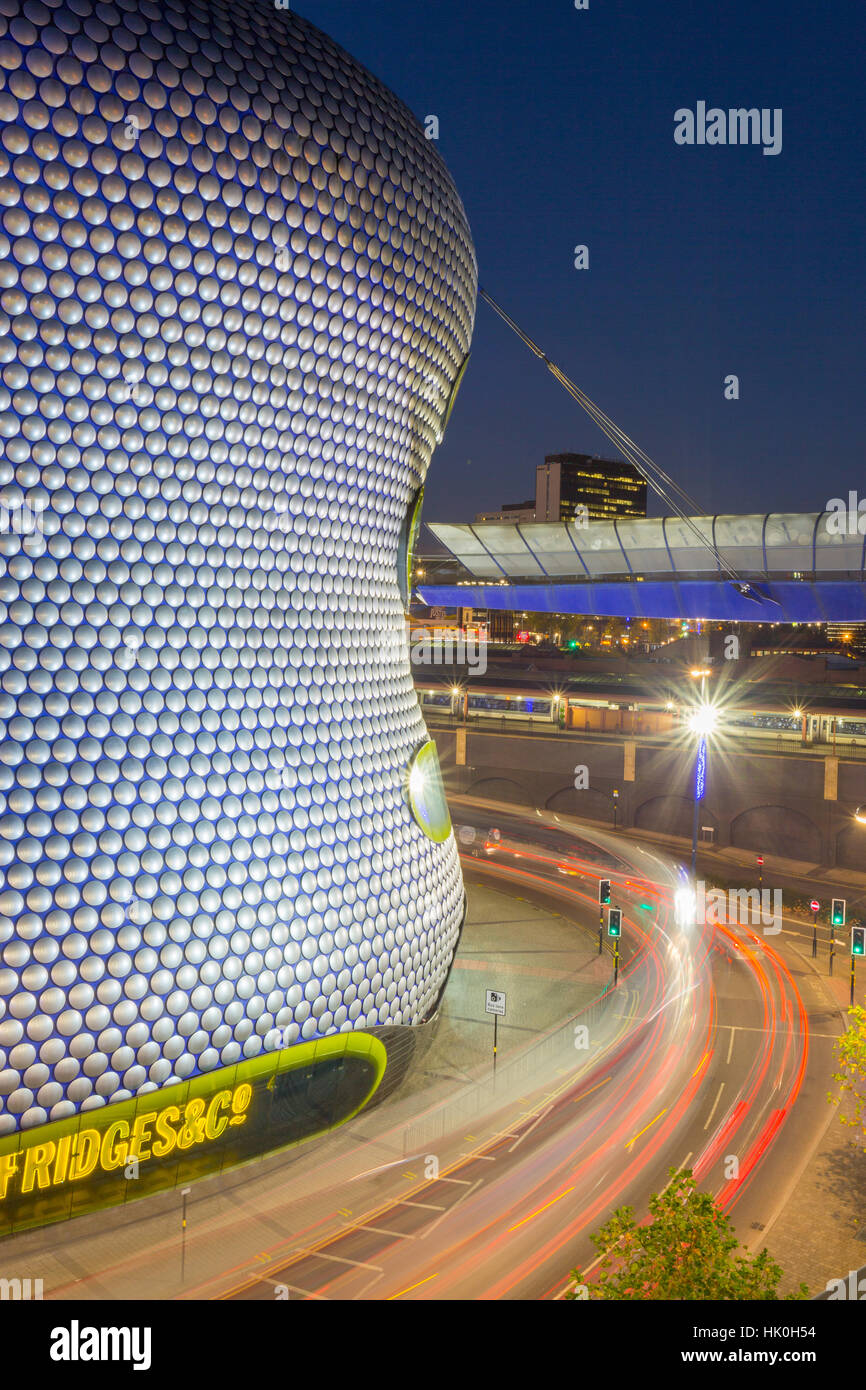 Plaza de Toros und Selfridges in der Abenddämmerung, Birmingham, West Midlands, England, Vereinigtes Königreich Stockfoto