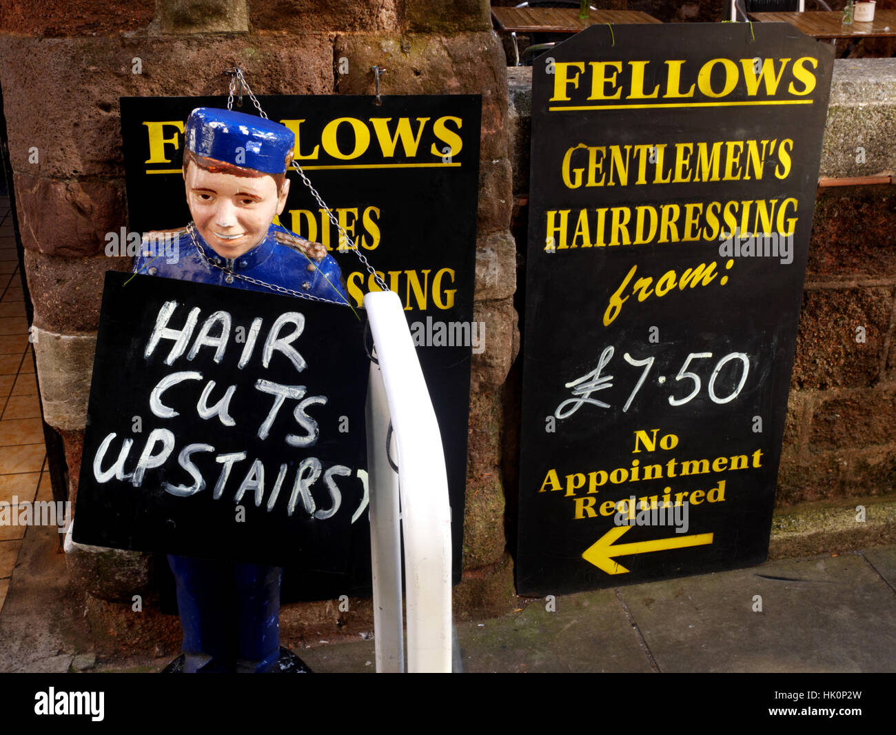 Barbers Zeichen, Catherine Street, Exeter, Devon. Stockfoto