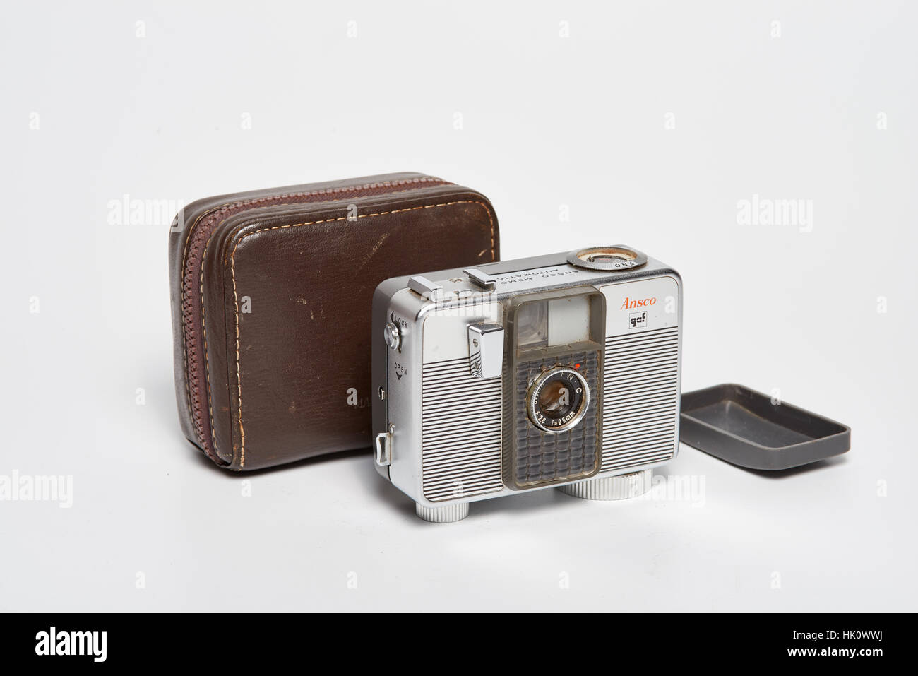 Die Ansco Memo II Automatic ist eine 35mm Half-Frame-Kamera Ansco 1967 eingeführten. Die Memo II und die Ansco Memo vollautomatische von 1963 sind Stockfoto
