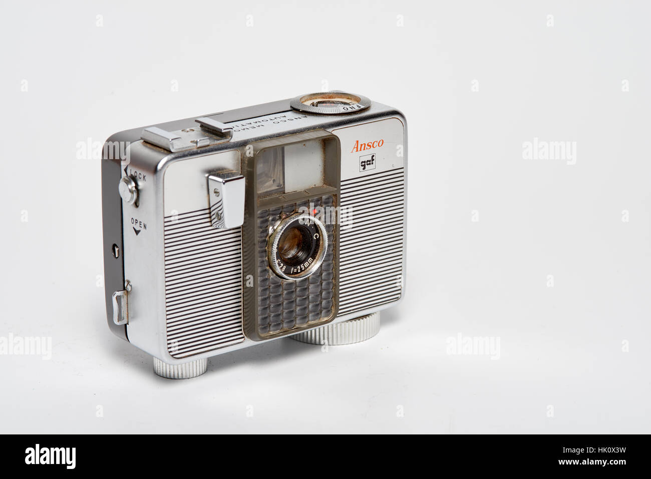 Die Ansco Memo II Automatic ist eine 35mm Half-Frame-Kamera Ansco 1967 eingeführten. Die Memo II und die Ansco Memo vollautomatische von 1963 sind Stockfoto
